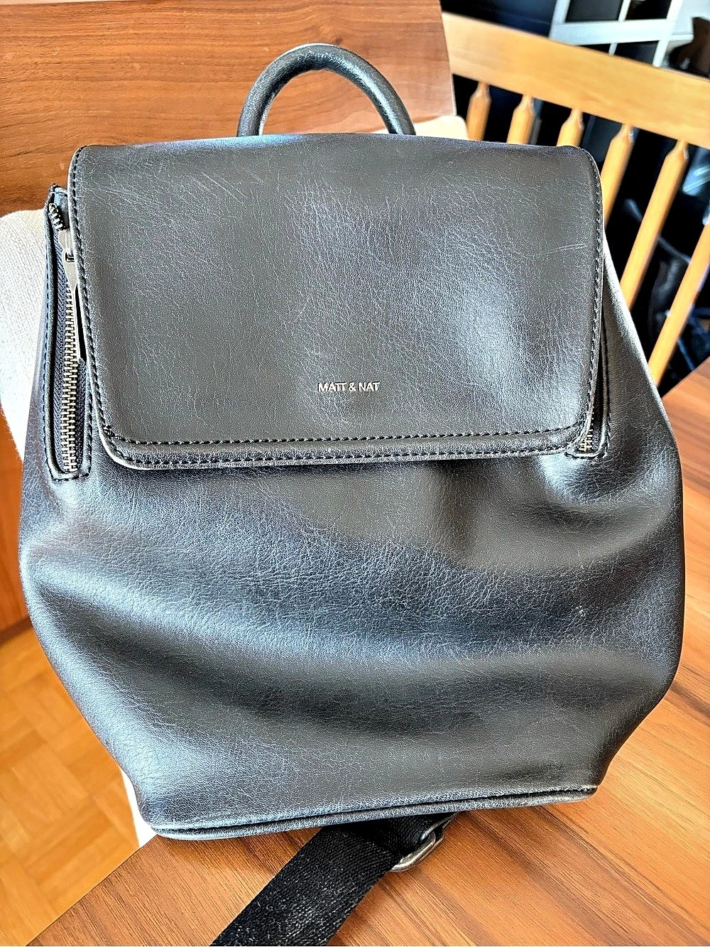 Matt & Nat Fabi Mini Vegan Backpack Black